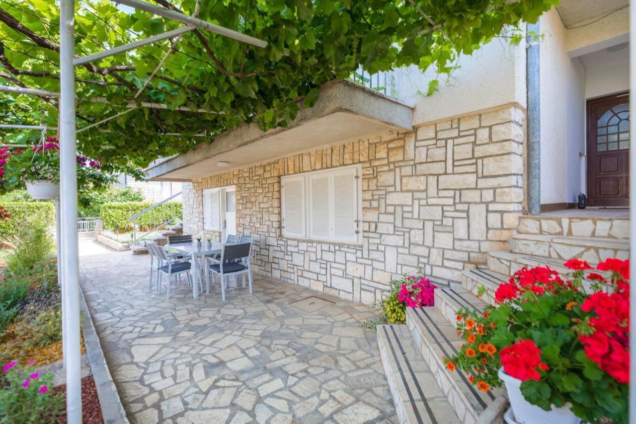 Apartment Tesic Close To The Sea With Shared 4Xbicycles Fažana Екстериор снимка