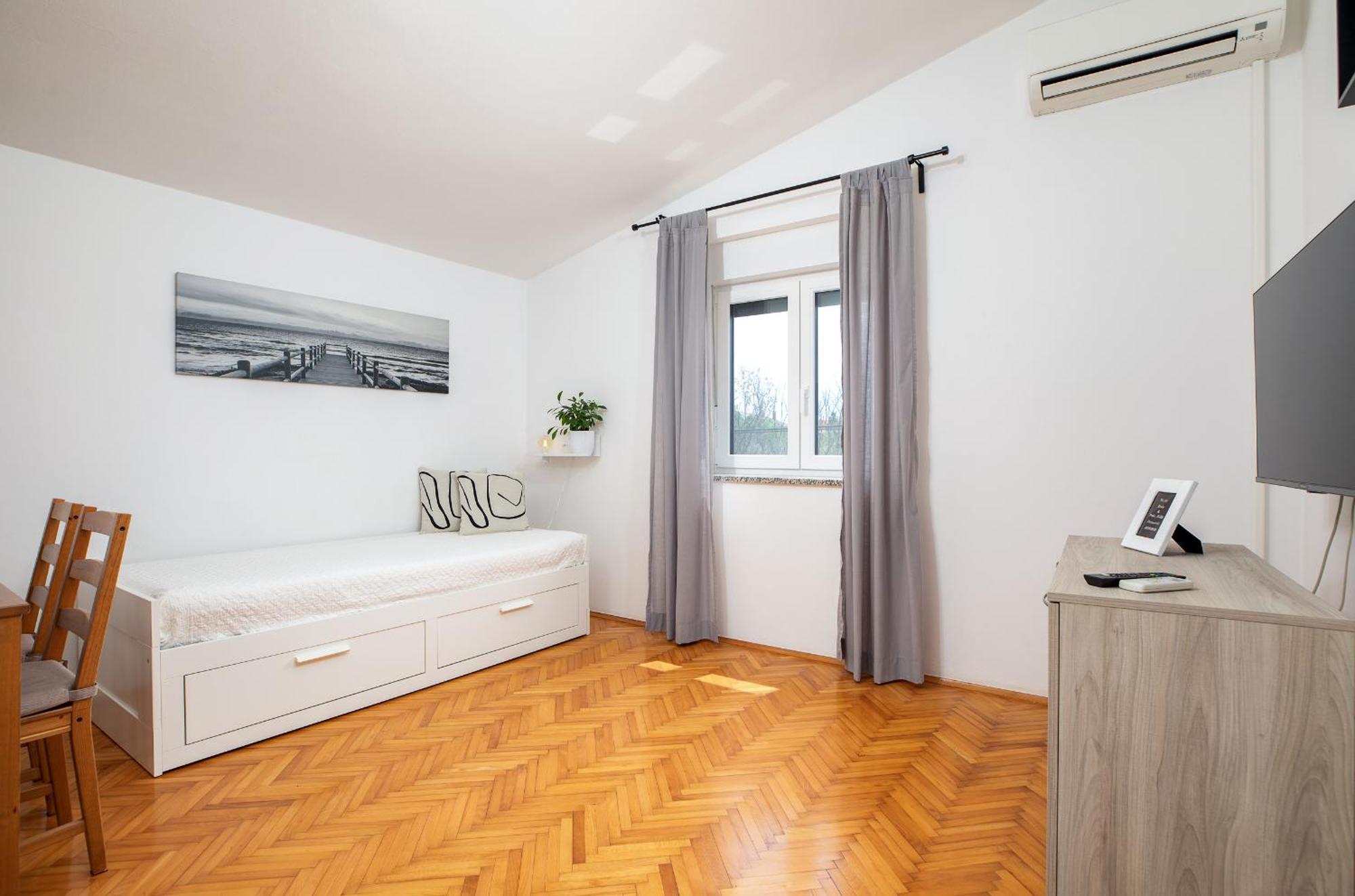 Apartment Tesic Close To The Sea With Shared 4Xbicycles Fažana Екстериор снимка